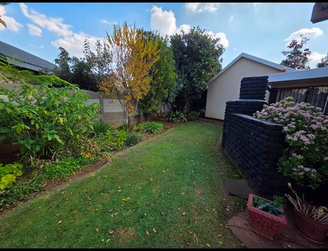 4 BEDROOM HOUSE FOR SALE IN GOLF PARK